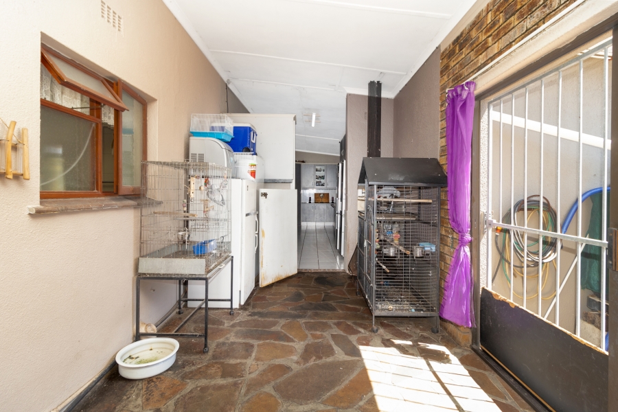 4 Bedroom Property for Sale in Avondale Western Cape